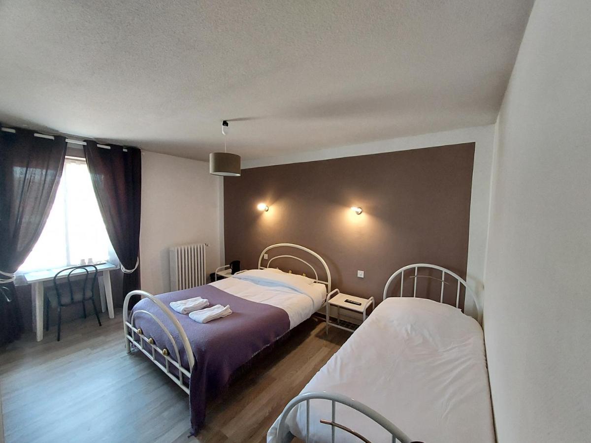 Hotel Le Comtois Saone Luaran gambar